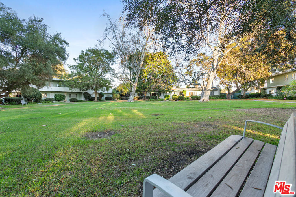 5112 Village Property Photo 3