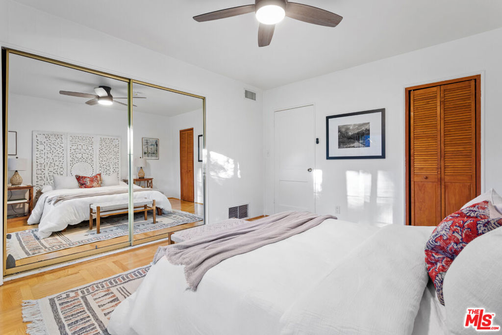 5112 Village Property Photo 16