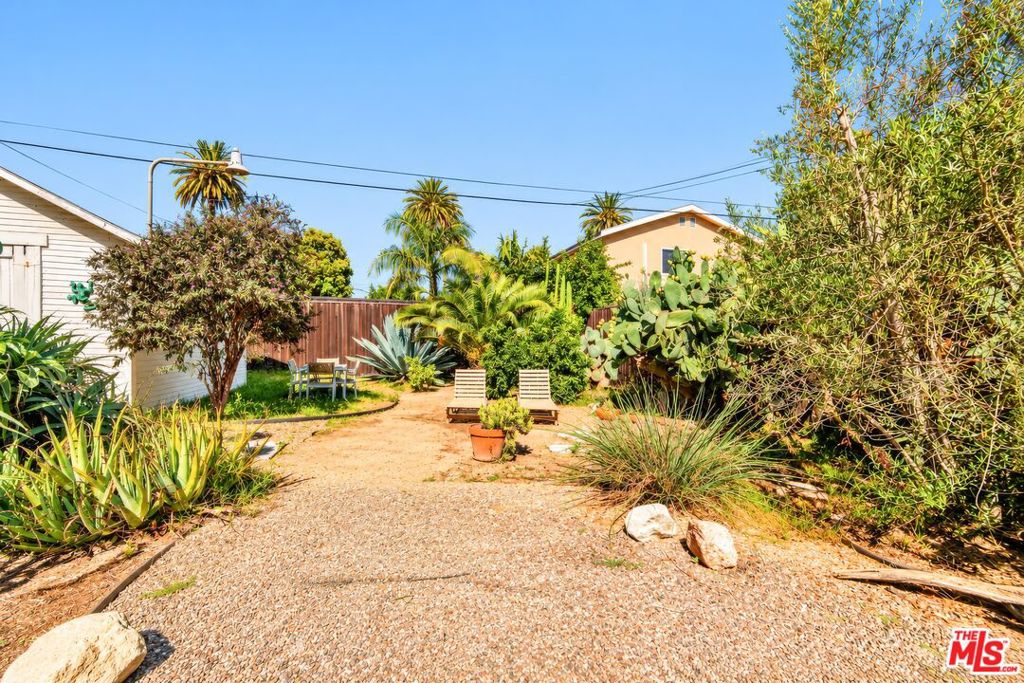 2753 S Rimpau Boulevard Property Photo 24