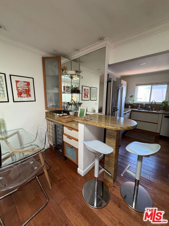 864 Granville Avenue Property Photo 30