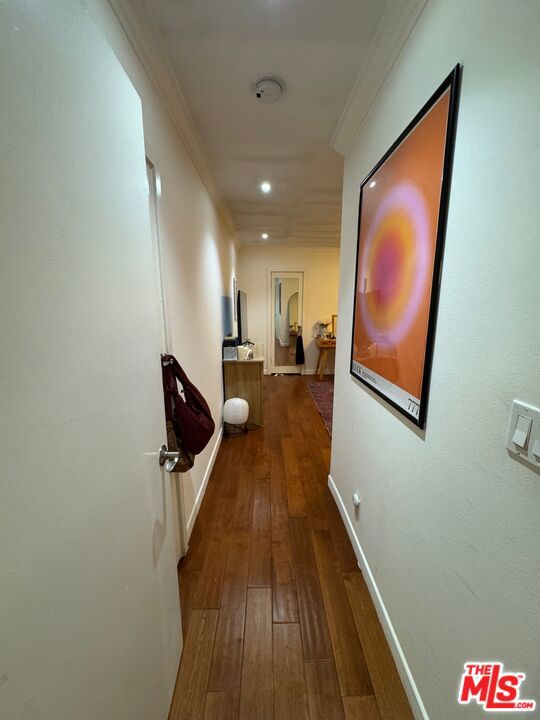 864 Granville Avenue Property Photo 36