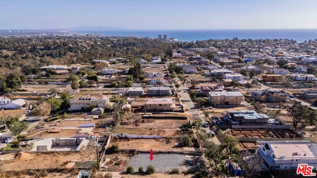 1048 Kagawa Street Property Photo 1