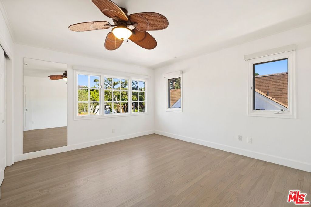 1033 Wellesley Avenue Property Photo 18