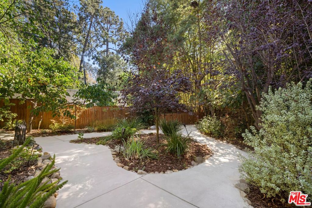 1033 Wellesley Avenue Property Photo 30