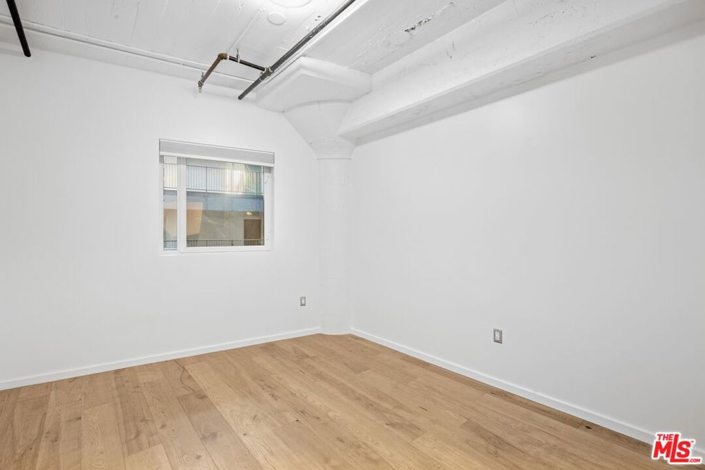 200 N San Fernando Road 312 Property Photo 5