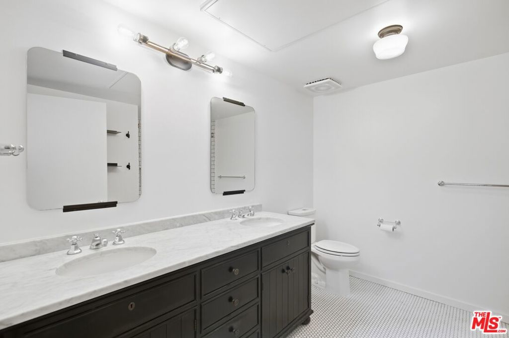 200 N San Fernando Road 312 Property Photo 9
