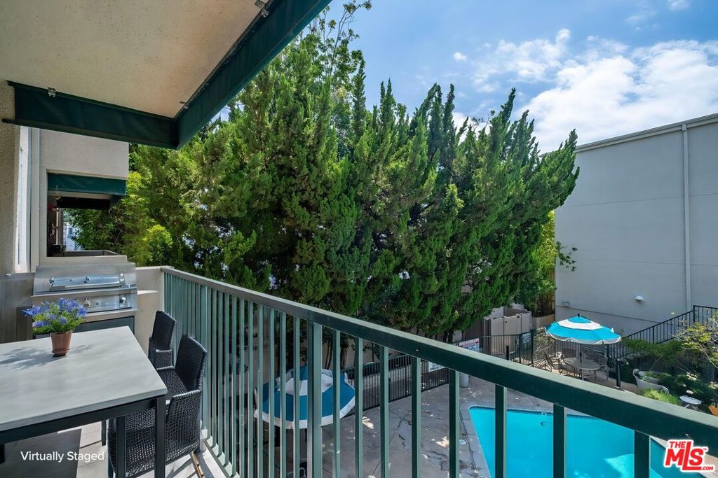 4501 Cedros Avenue 206 Property Photo 17
