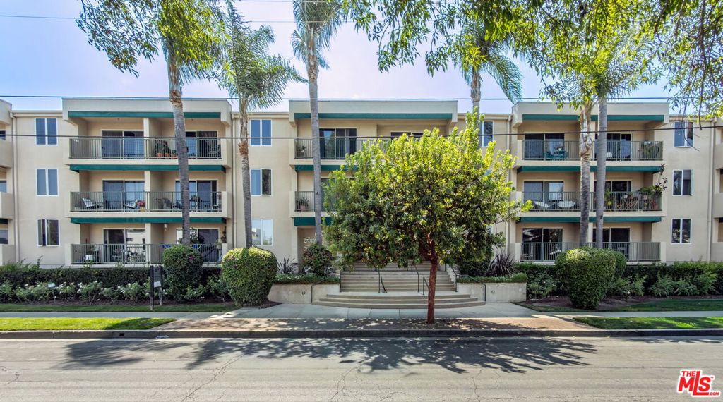 4501 Cedros Avenue 206 Property Photo 23