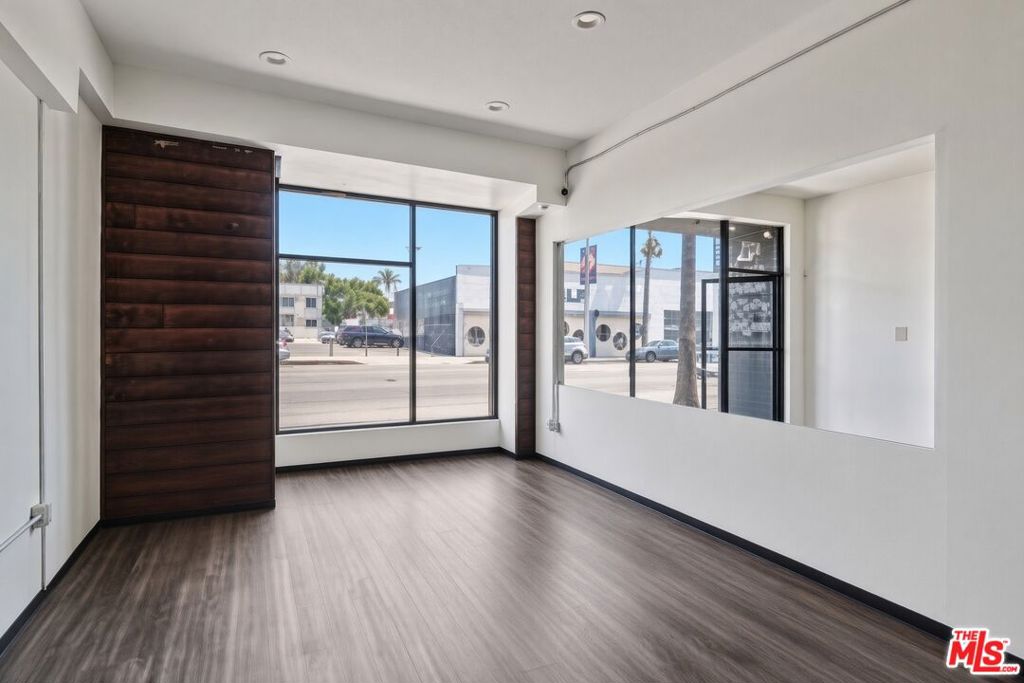 355 N N Fairfax Avenue Property Photo 8