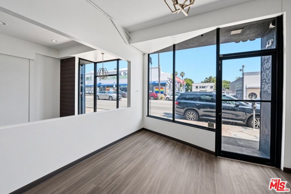 355 N N Fairfax Avenue Property Photo 11