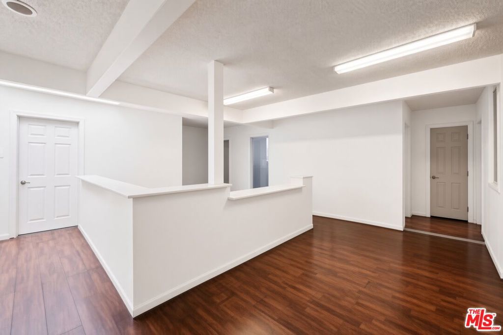 355 N N Fairfax Avenue Property Photo 43