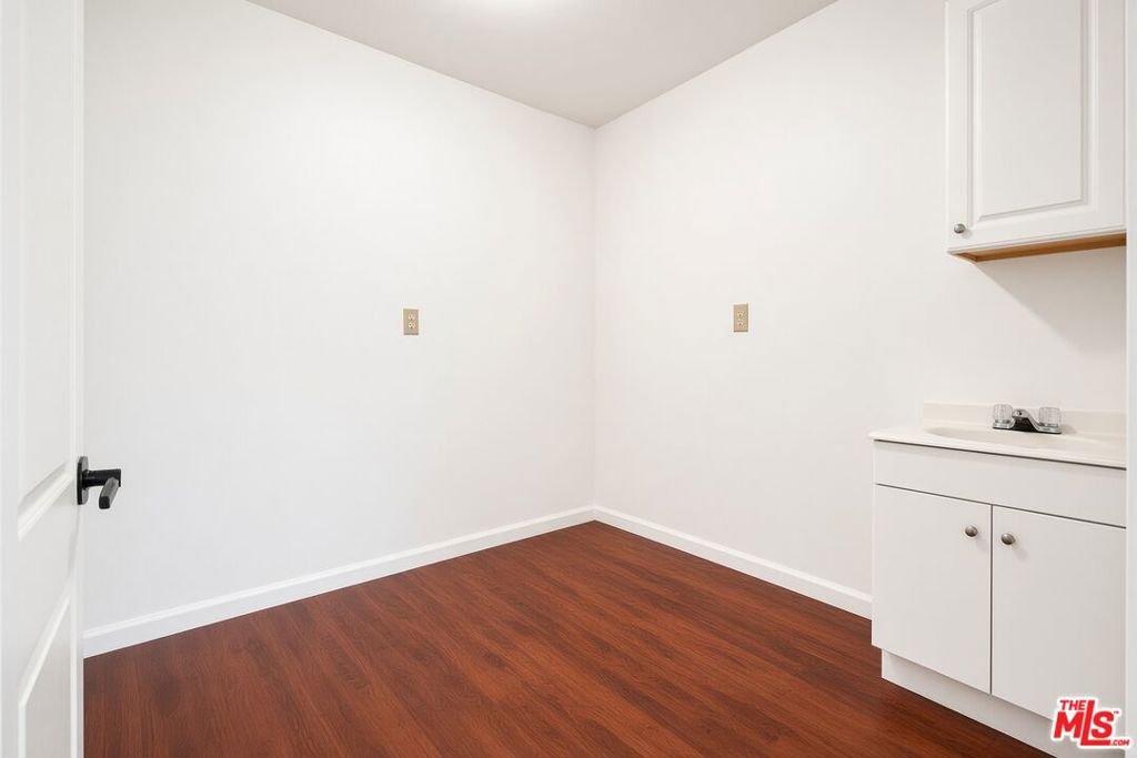 355 N N Fairfax Avenue Property Photo 46