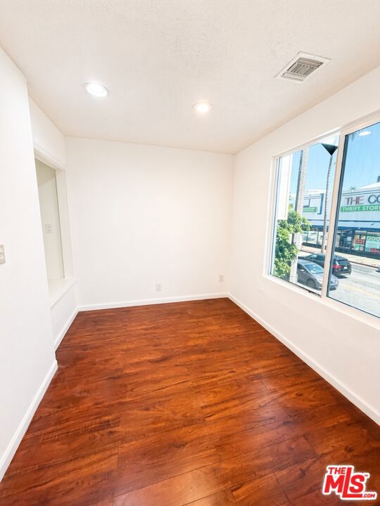 355 N N Fairfax Avenue Property Photo 50