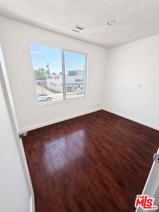 355 N N Fairfax Avenue Property Photo 51