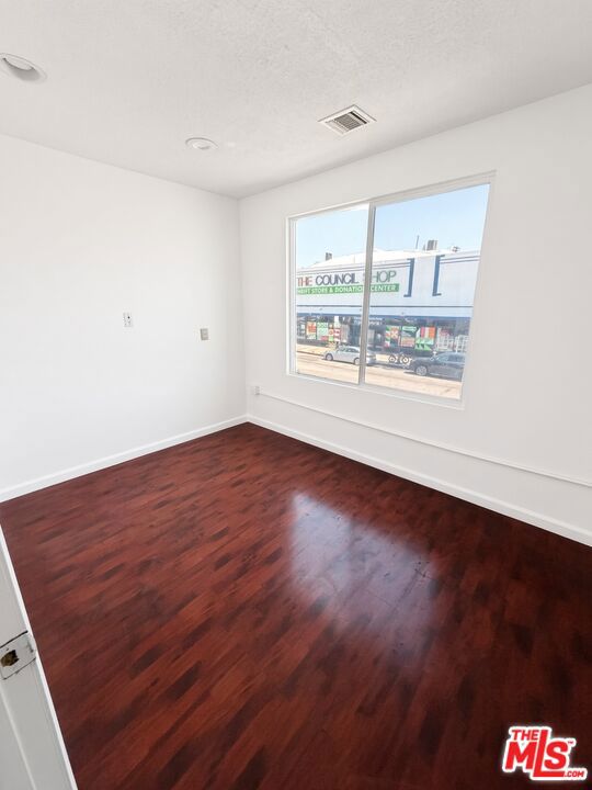 355 N N Fairfax Avenue Property Photo 52