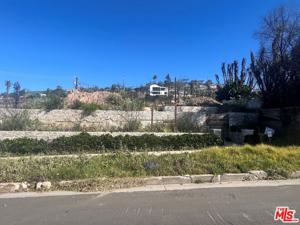 14915 Bestor Boulevard Property Photo 4