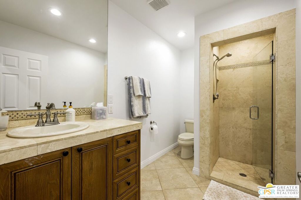 73255 Grapevine Street Property Photo 10