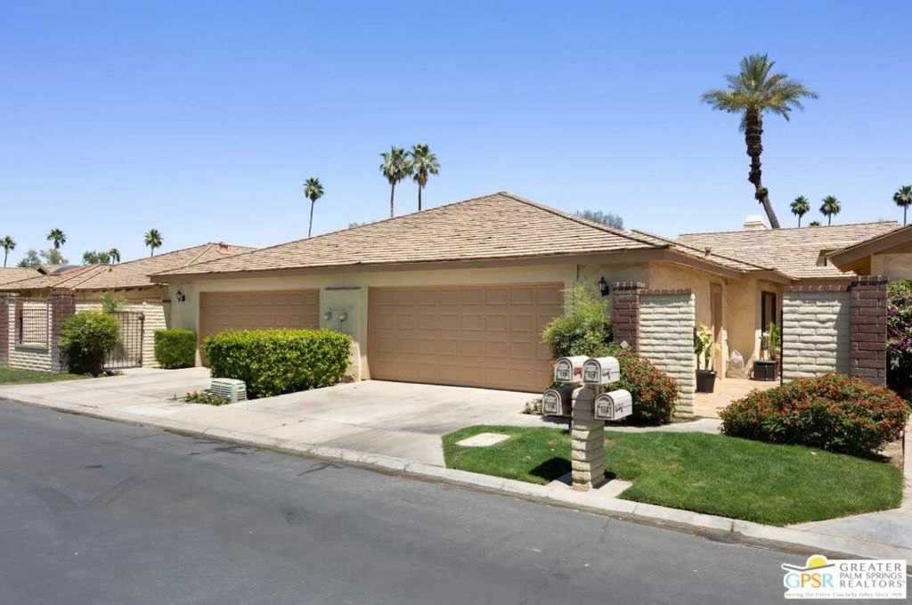 122 Giralda Circle Property Photo 1