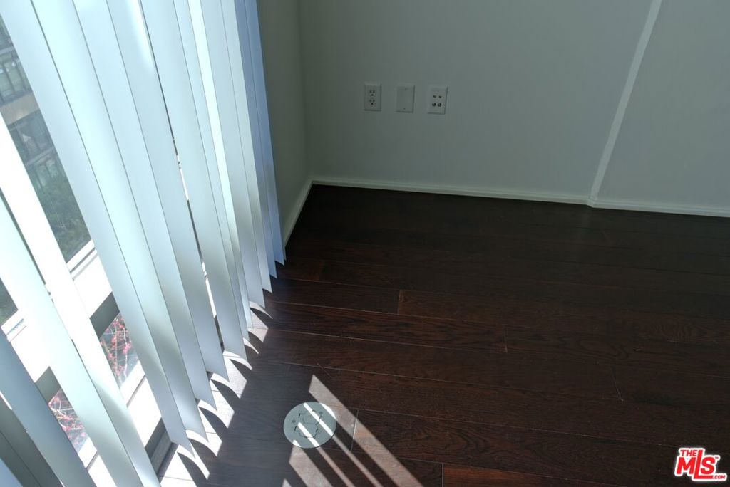 1100 S Hope Street 1111 Property Photo 7