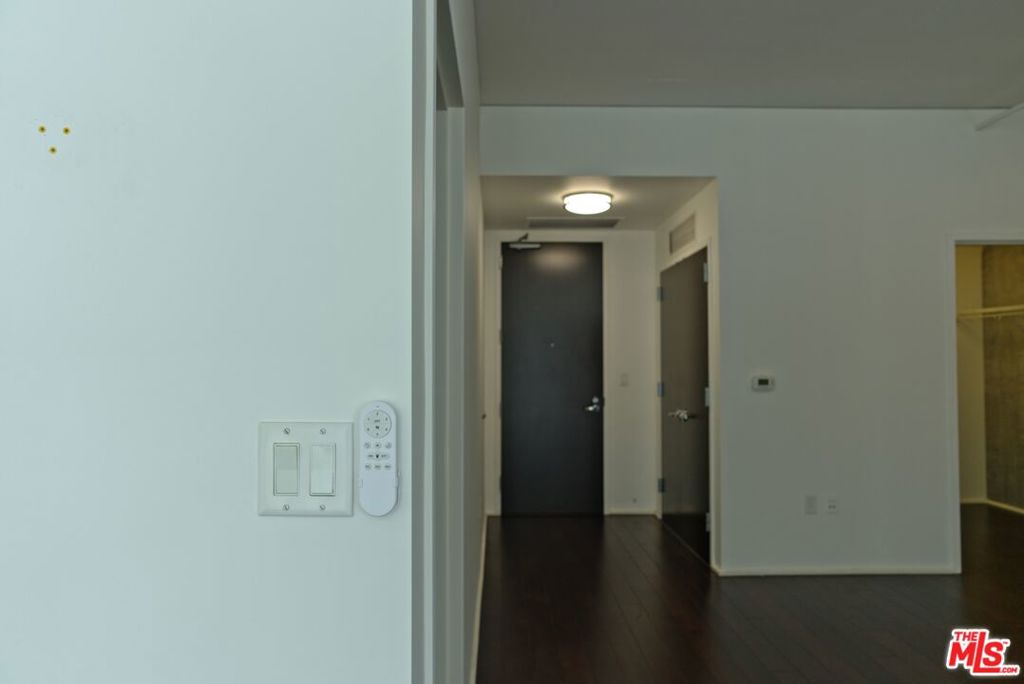 1100 S Hope Street 1111 Property Photo 17