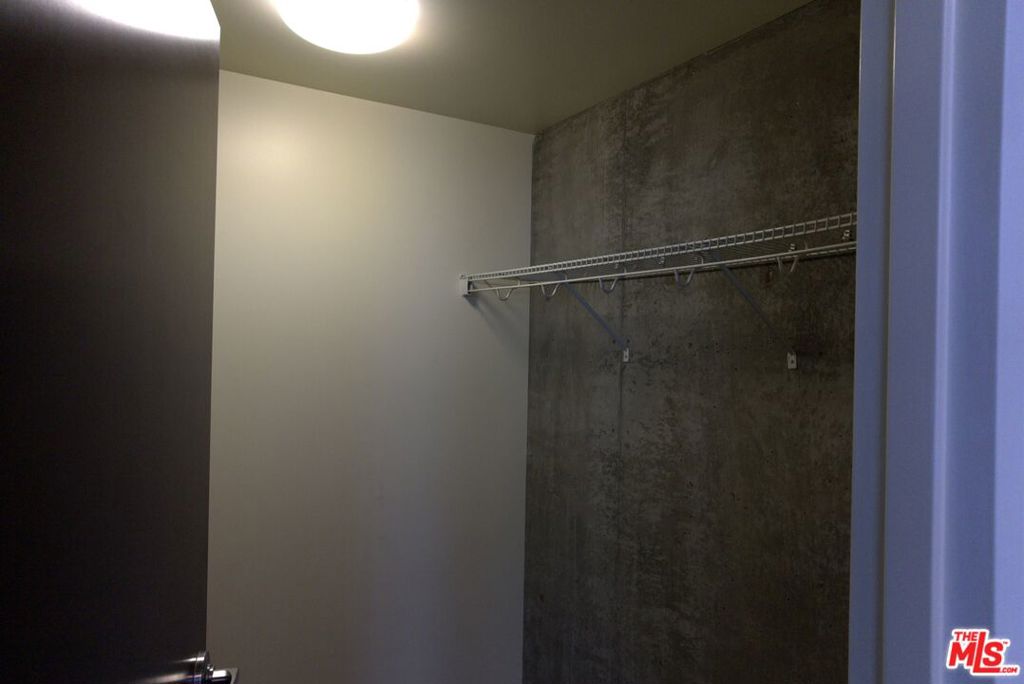 1100 S Hope Street 1111 Property Photo 20