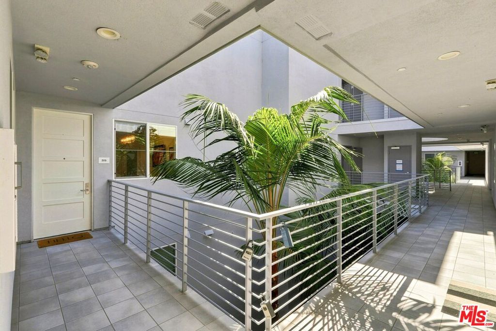 4240 Laurel Canyon Boulevard 305-3 Property Photo 2