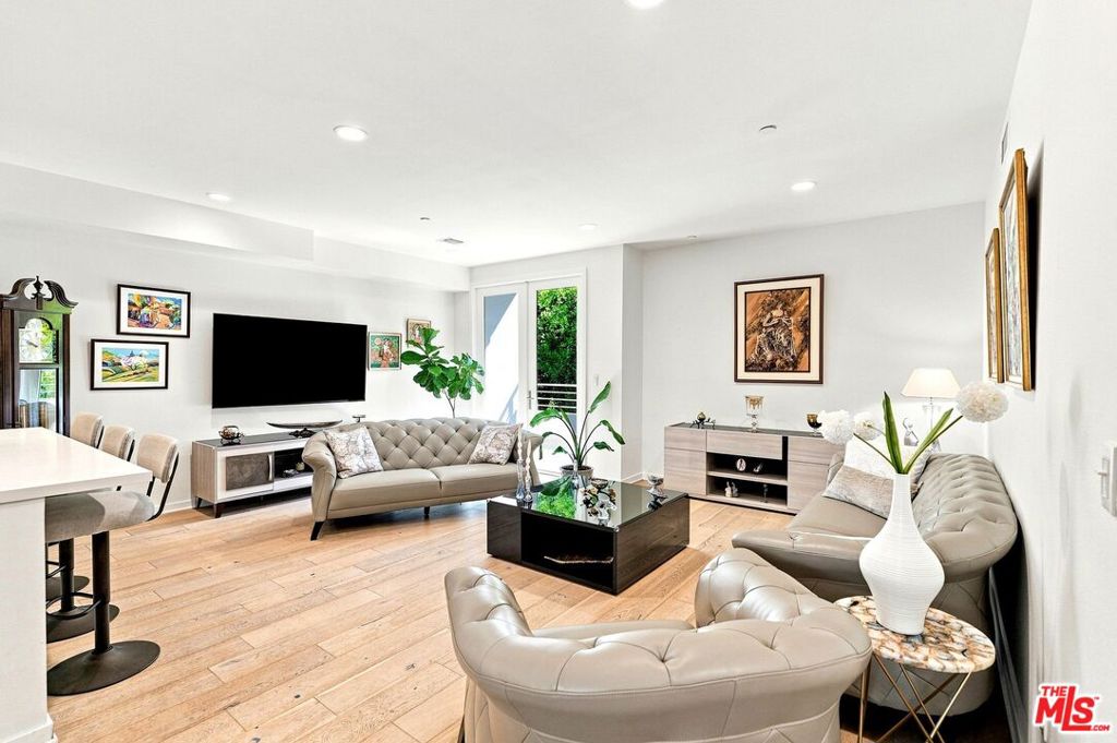 4240 Laurel Canyon Boulevard 305-3 Property Photo 3
