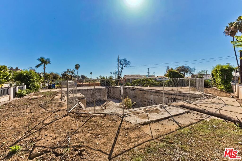 541 Almar Avenue Property Photo 11