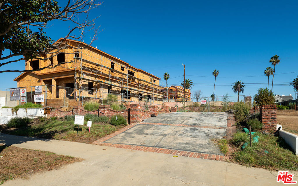 532 Via De La Paz Property Photo 3