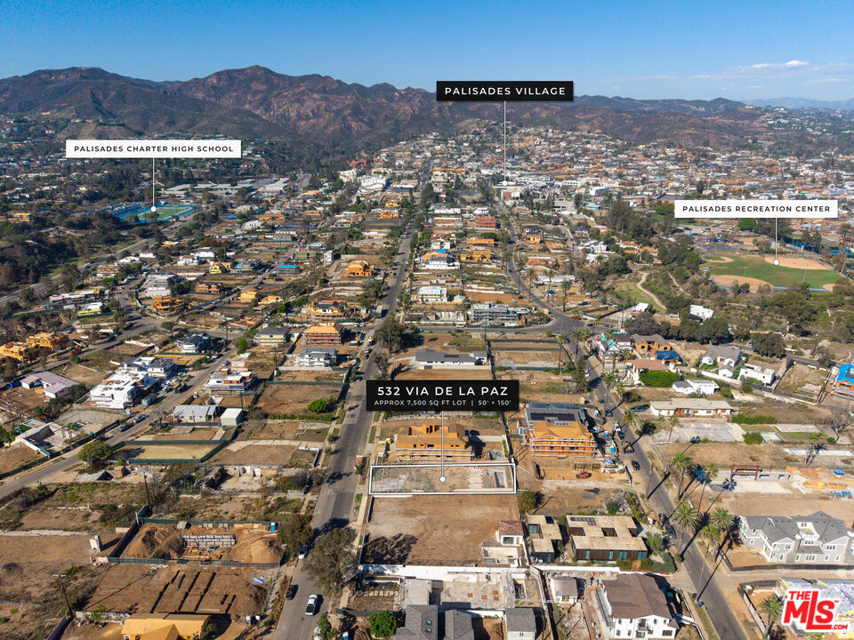 532 Via De La Paz Property Photo 7