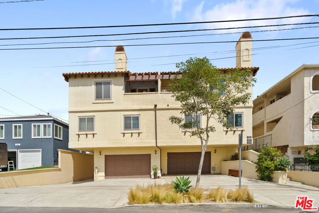 535 E Walnut Avenue B Property Photo 2