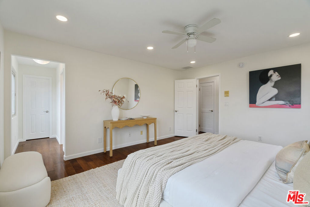 535 E Walnut Avenue B Property Photo 8