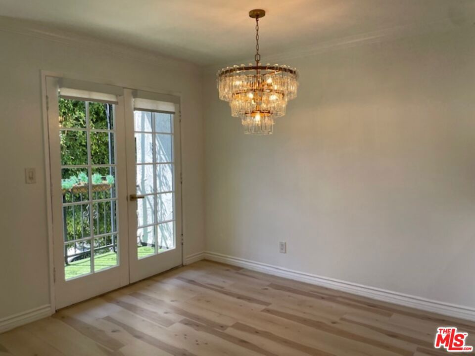1222 N Olive Drive 201 Property Photo 7