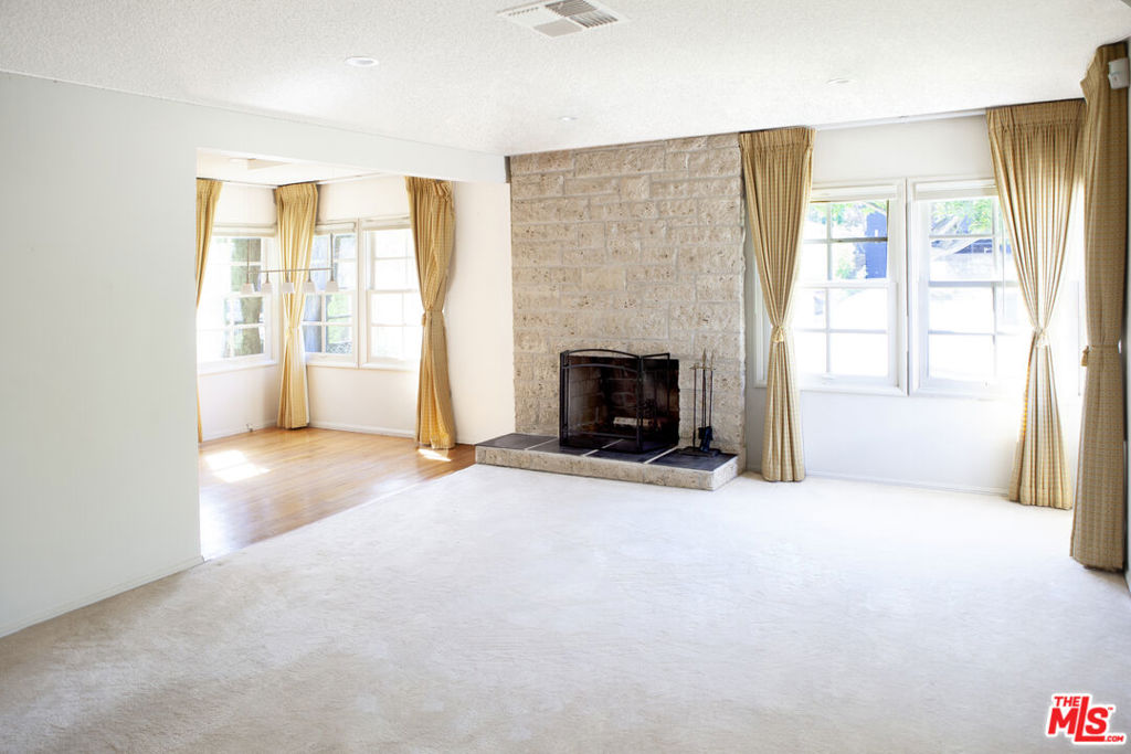 2615 33rd Street Property Photo 5