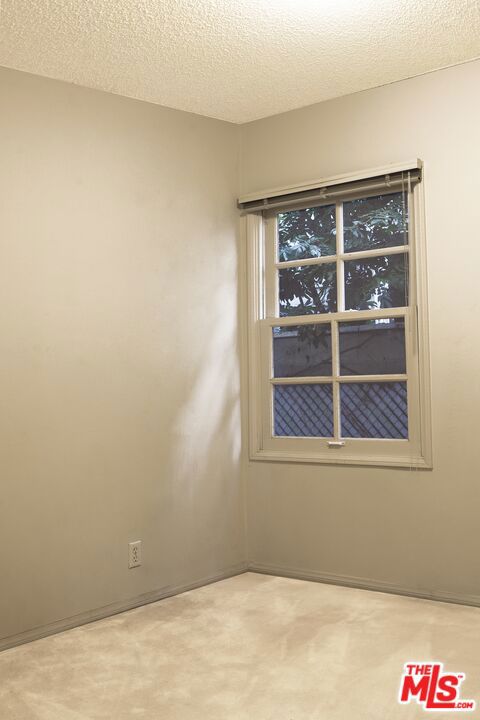 2615 33rd Street Property Photo 11