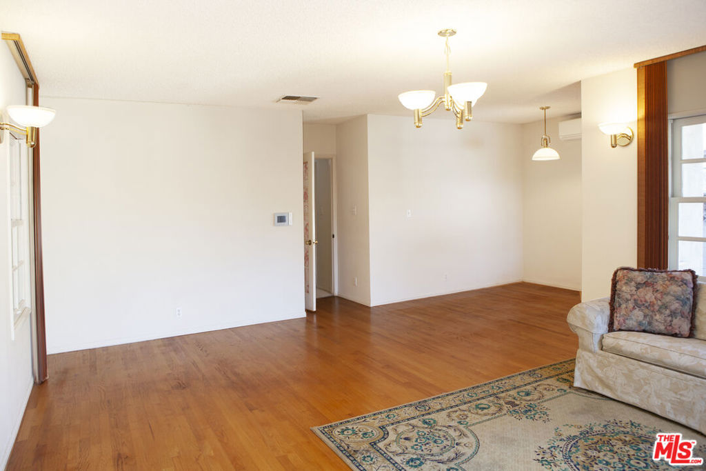 2615 33rd Street Property Photo 17