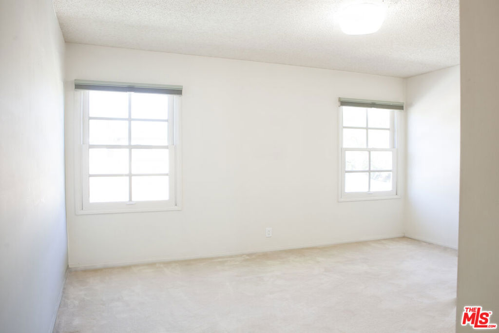 2615 33rd Street Property Photo 27