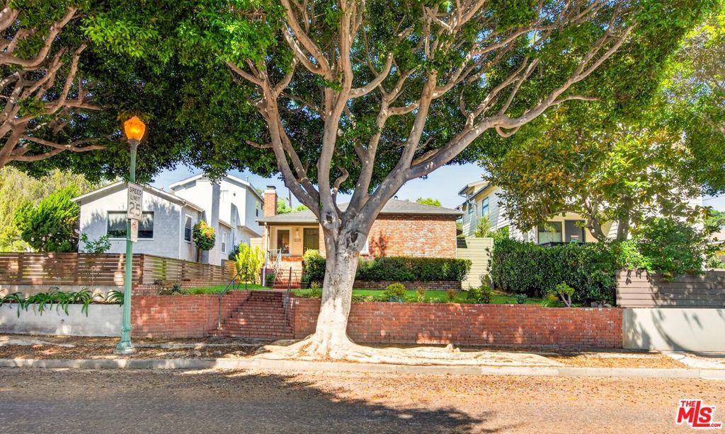 1205 Marine Street Property Photo 4