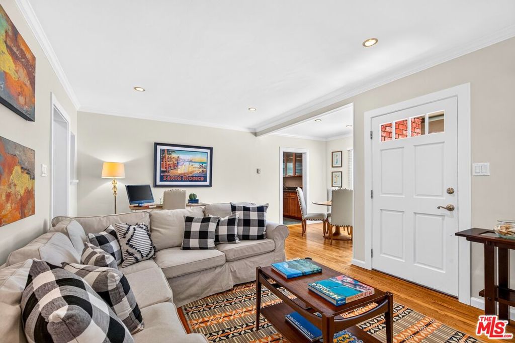 1205 Marine Street Property Photo 10