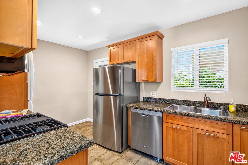 1205 Marine Street Property Photo 21
