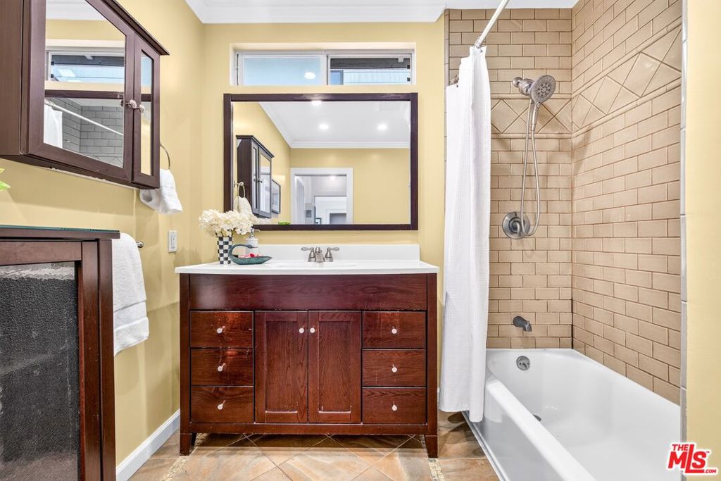 1205 Marine Street Property Photo 38