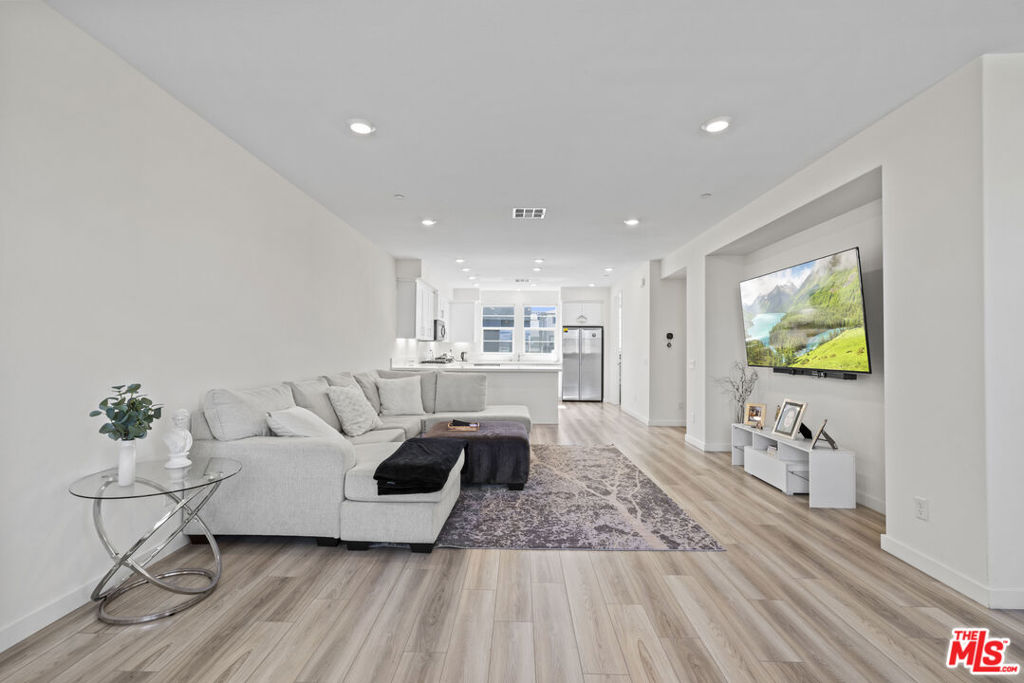 27109 Valley Oak Place Property Photo 2