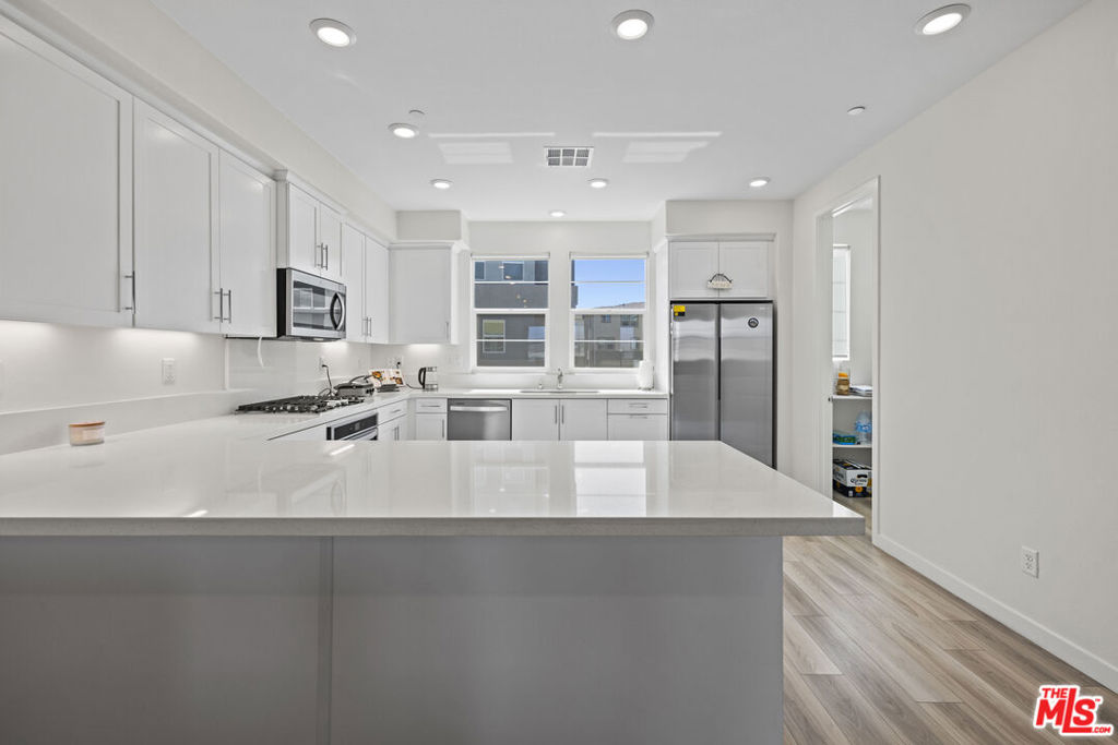 27109 Valley Oak Place Property Photo 4