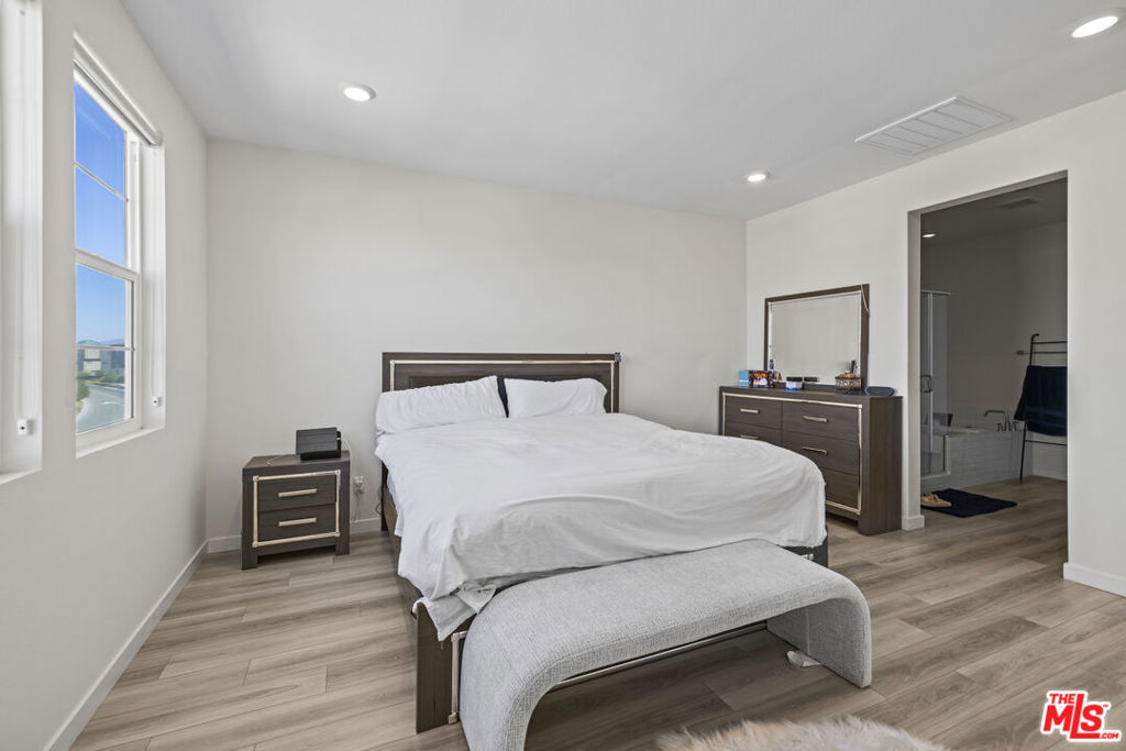 27109 Valley Oak Place Property Photo 15