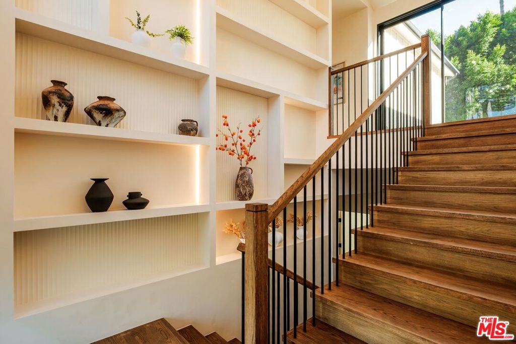18100 Karen Drive Property Photo 19