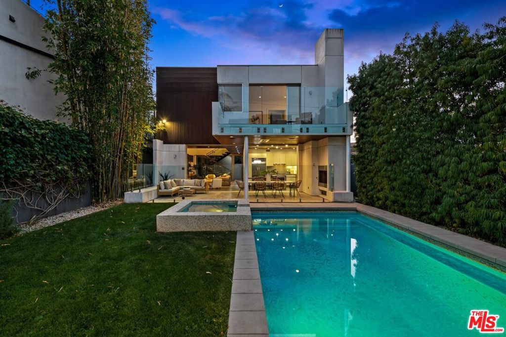 714 California Avenue Property Photo 1