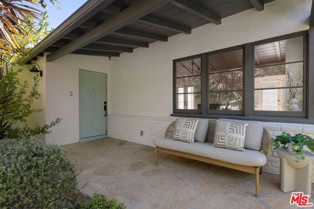 11704 Sunshine Terrace Property Photo 5