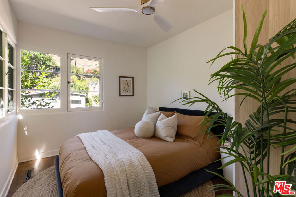11704 Sunshine Terrace Property Photo 21