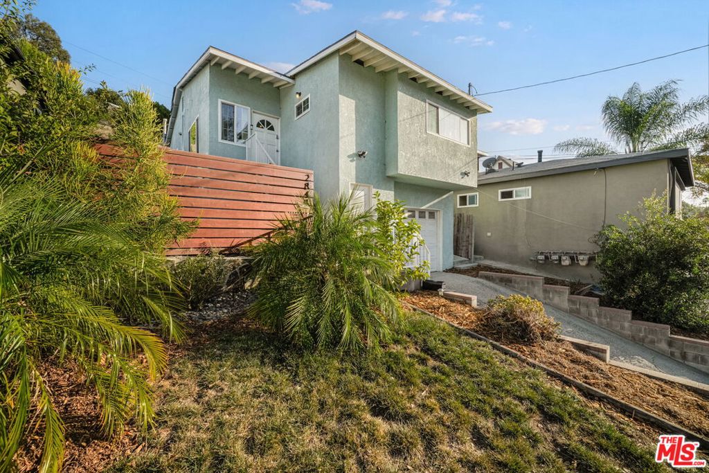 2840 Budau Avenue Property Photo 1