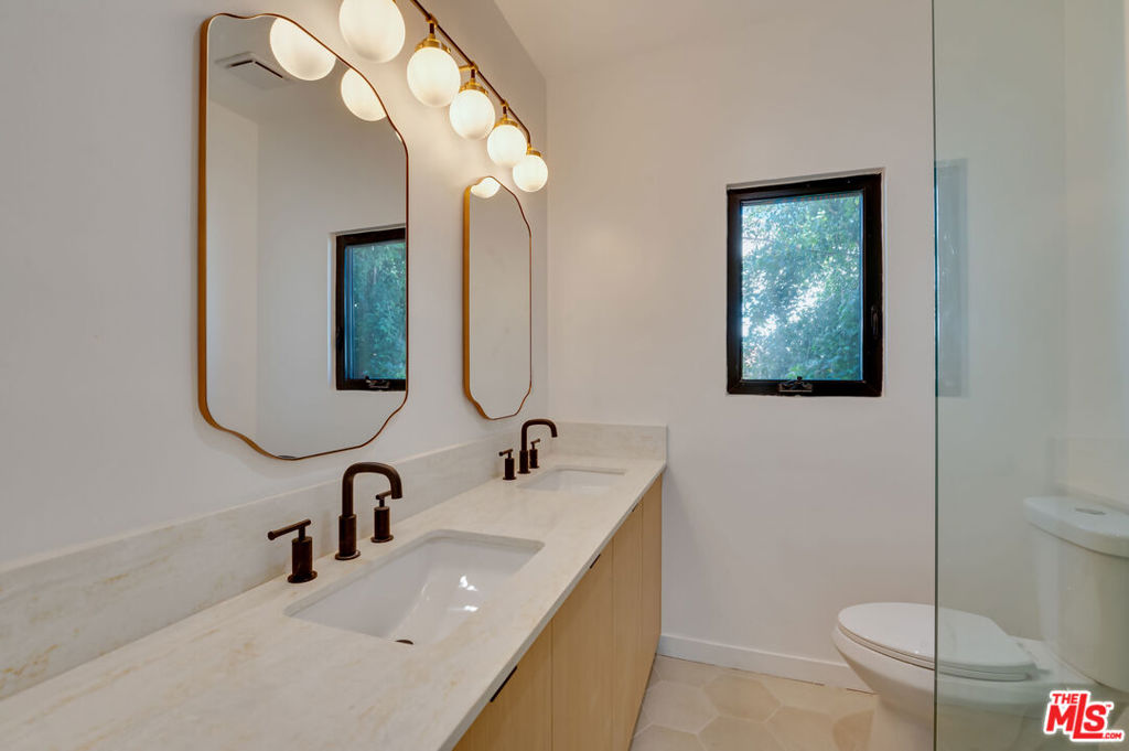 1223 Havenhurst Drive 5 Property Photo 11